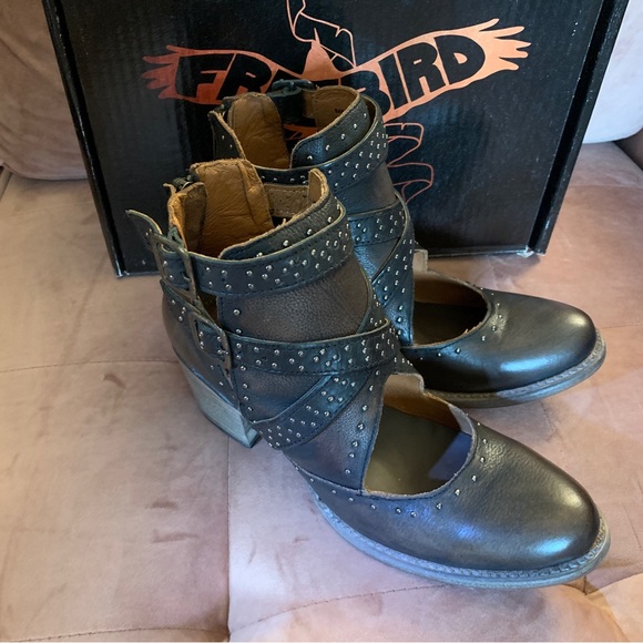 NWB Freebird Saphire Boots 8, Black - Picture 6 of 13